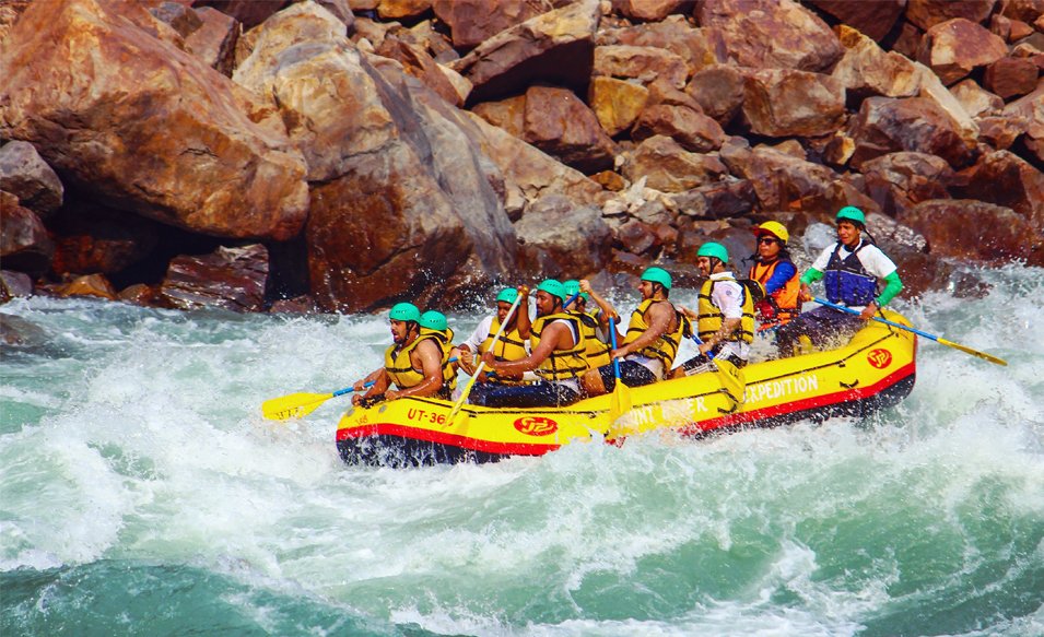 best-rafting-adventure-in-rishikesh